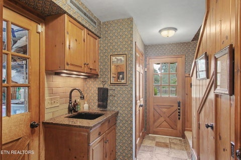 Tiny photo for 620 Walker Springs Rd, Knoxville, TN 37923 (MLS # 1353201)