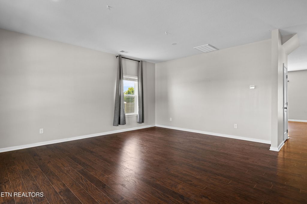 Photo of 3032 Sagegrass Drive, Louisville, TN 37777 (MLS # 1307260)