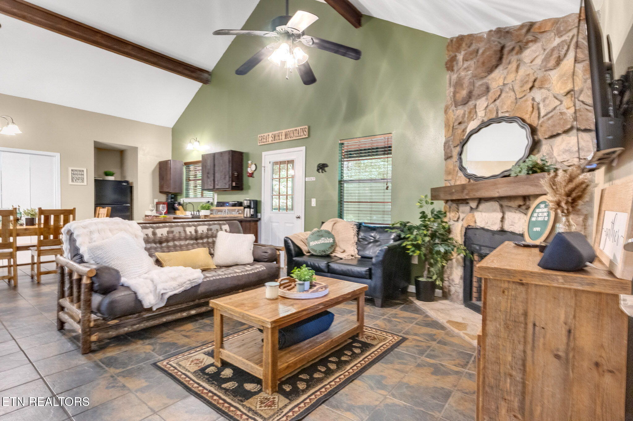 2263 2265 Lones Branch Lane