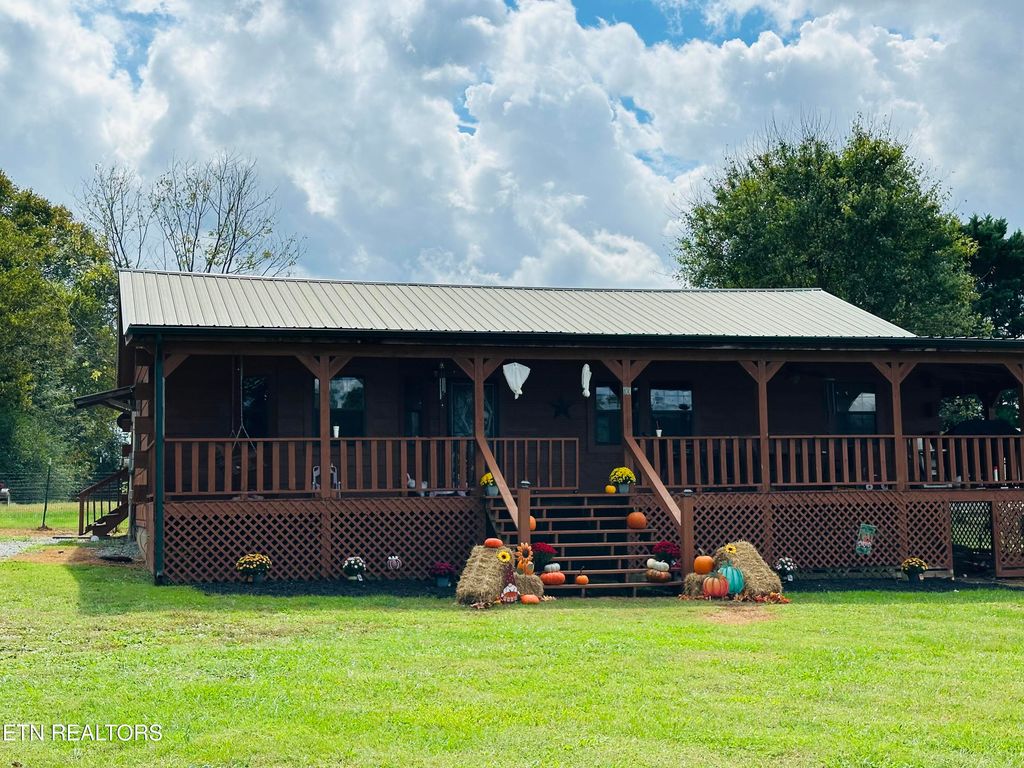 Photo of 1101 Southgate Rd, Madisonville, TN 37354 (MLS # 1308713)