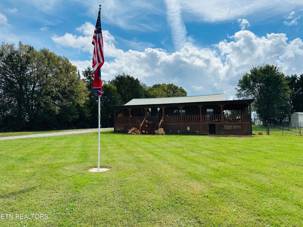 Photo of 1101 Southgate Rd, Madisonville, TN 37354 (MLS # 1308713)