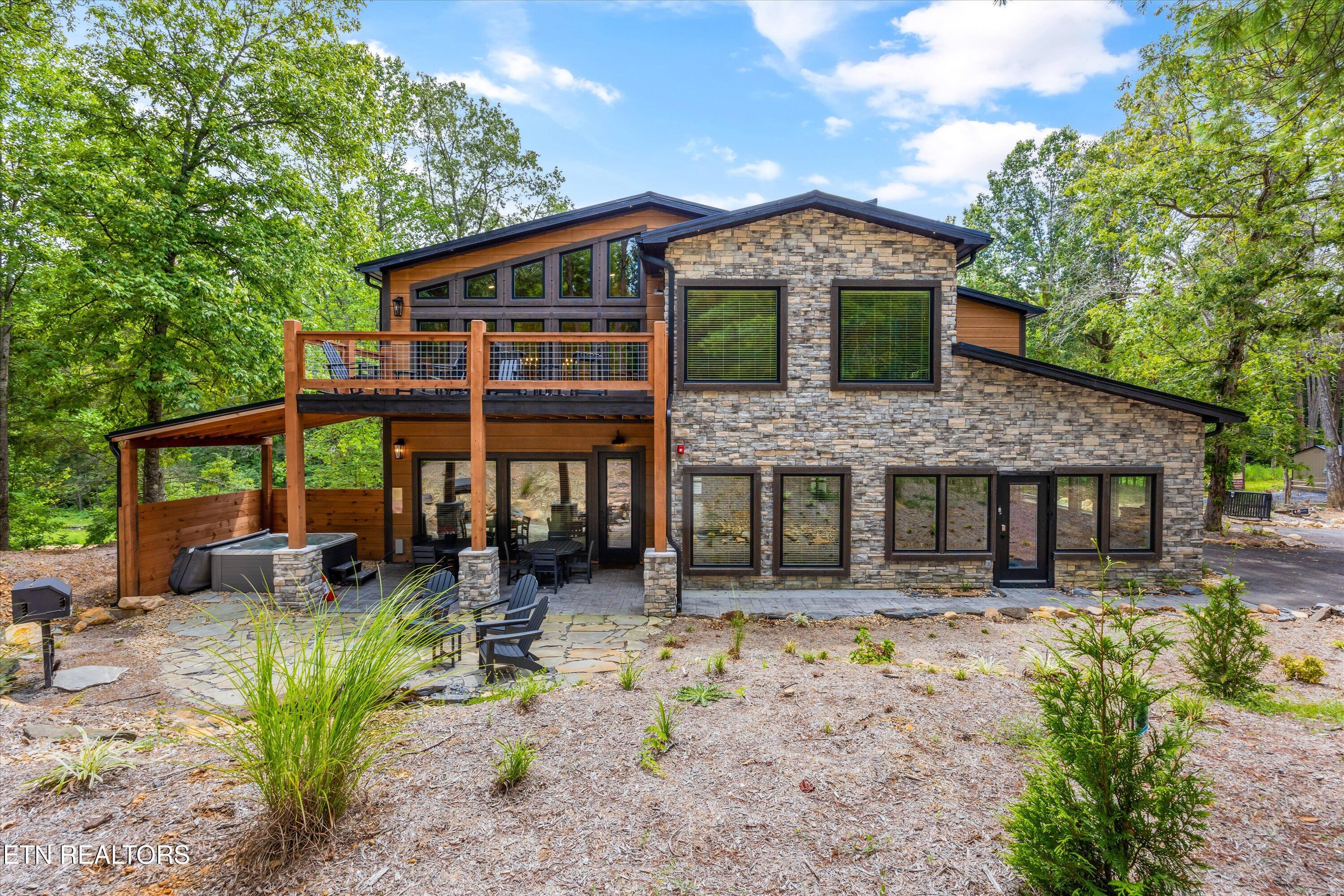 2215 Sawmill Cove Drive