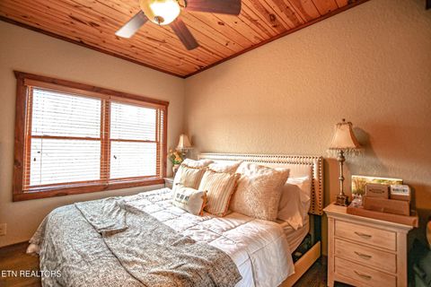 Tiny photo for 230 Foxwood Drive, Caryville, TN 37714 (MLS # 1339529)