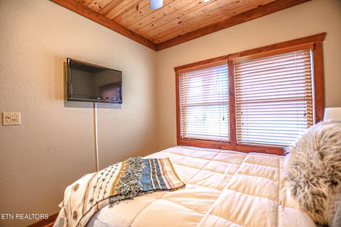 Tiny photo for 230 Foxwood Drive, Caryville, TN 37714 (MLS # 1339529)