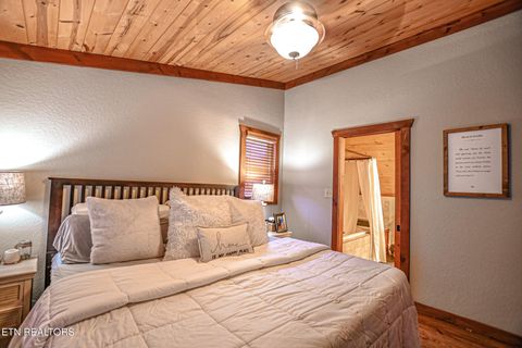 Tiny photo for 230 Foxwood Drive, Caryville, TN 37714 (MLS # 1339529)