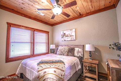 Tiny photo for 230 Foxwood Drive, Caryville, TN 37714 (MLS # 1339529)