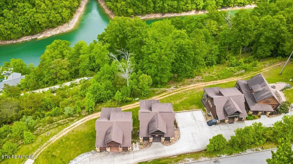 Photo of 230 Foxwood Drive, Caryville, TN 37714 (MLS # 1339529)
