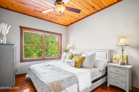 Tiny photo for 230 Foxwood Drive, Caryville, TN 37714 (MLS # 1339529)
