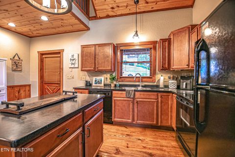 Tiny photo for 230 Foxwood Drive, Caryville, TN 37714 (MLS # 1339529)