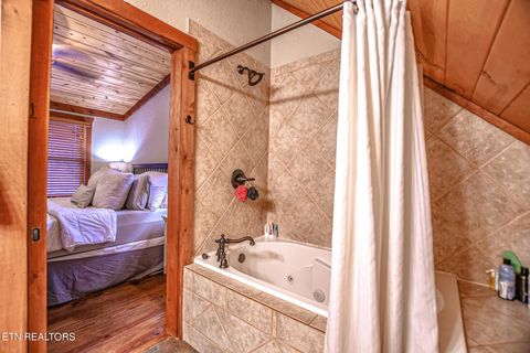 Tiny photo for 230 Foxwood Drive, Caryville, TN 37714 (MLS # 1339529)