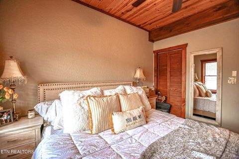 Tiny photo for 230 Foxwood Drive, Caryville, TN 37714 (MLS # 1339529)