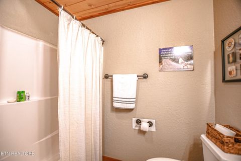 Tiny photo for 230 Foxwood Drive, Caryville, TN 37714 (MLS # 1339529)
