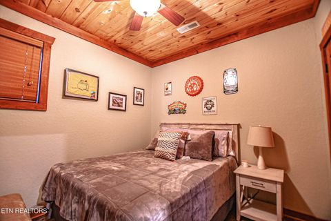Tiny photo for 230 Foxwood Drive, Caryville, TN 37714 (MLS # 1339529)