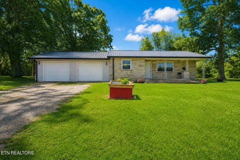 Photo of 1210 Frank Campbell Rd, Jamestown, TN 38556 (MLS # 1356199)