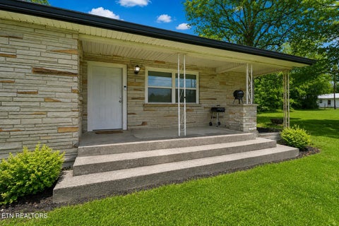 Tiny photo for 1210 Frank Campbell Rd, Jamestown, TN 38556 (MLS # 1356199)