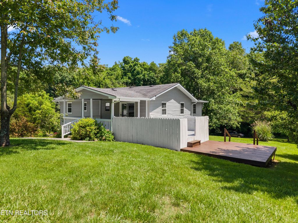 Photo of 155 Neely Drive, New Tazewell, TN 37825 (MLS # 1343685)