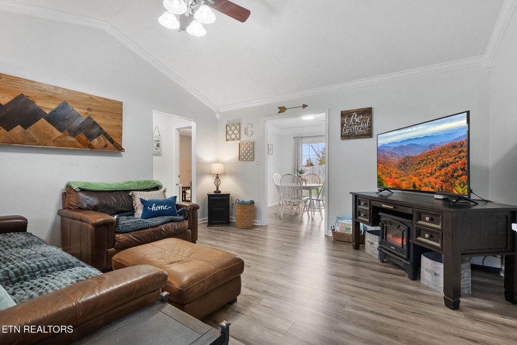 Photo of 7124 Calgary Drive, Corryton, TN 37721 (MLS # 1326027)