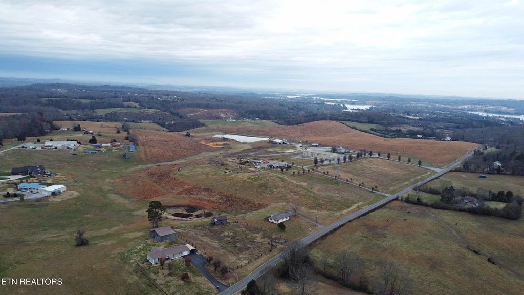 Photo of 6005 Davis Ferry Rd, Loudon, TN 37774 (MLS # 1285833)