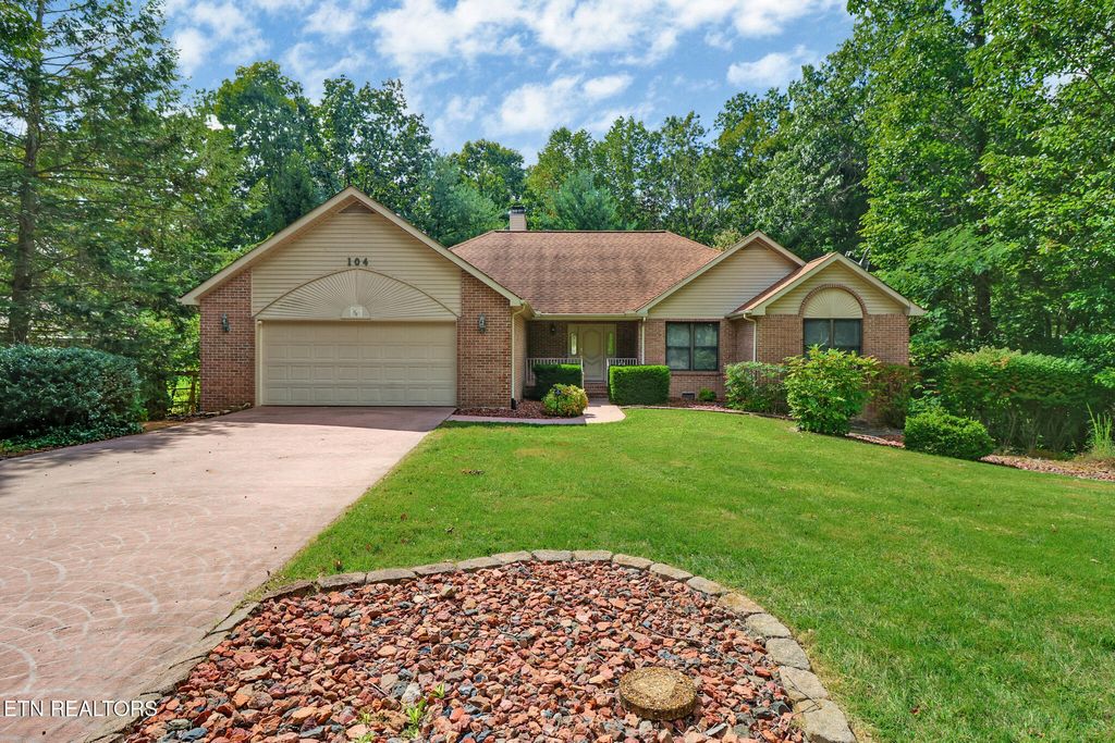 Photo of 104 Flossmoor Circle, Crossville, TN 38558 (MLS # 1306361)