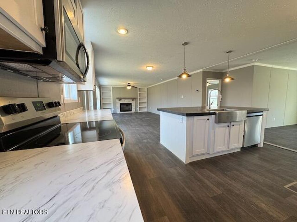 Photo of 313 Salem Rd, McMinnville, TN 37110 (MLS # 1323846)