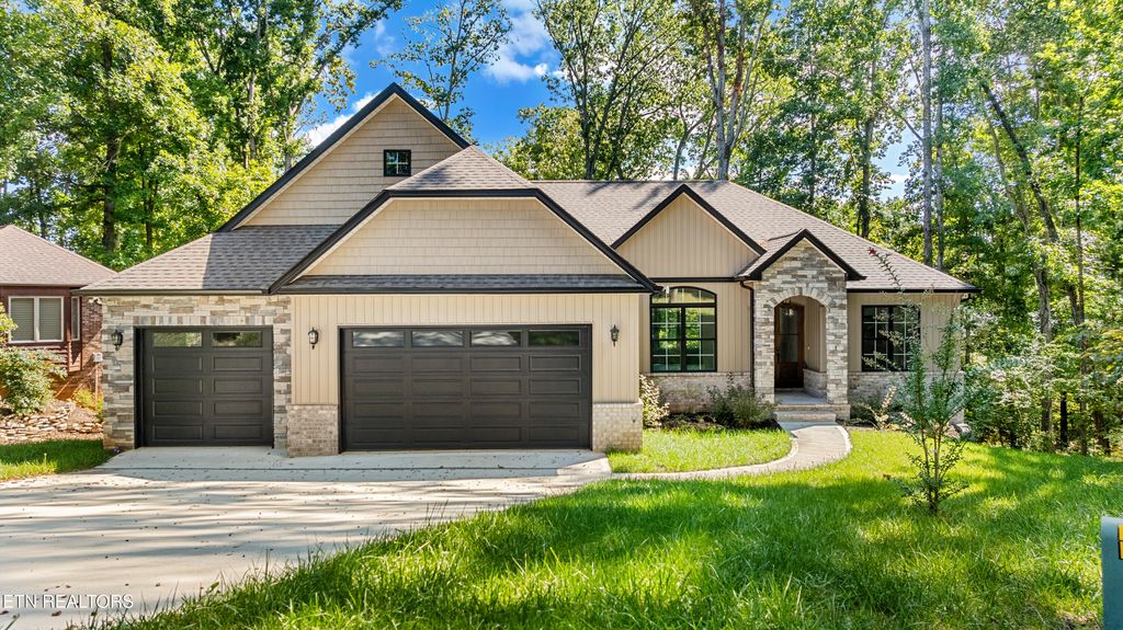 Photo of 207 Inata Tr, Loudon, TN 37774 (MLS # 1317508)