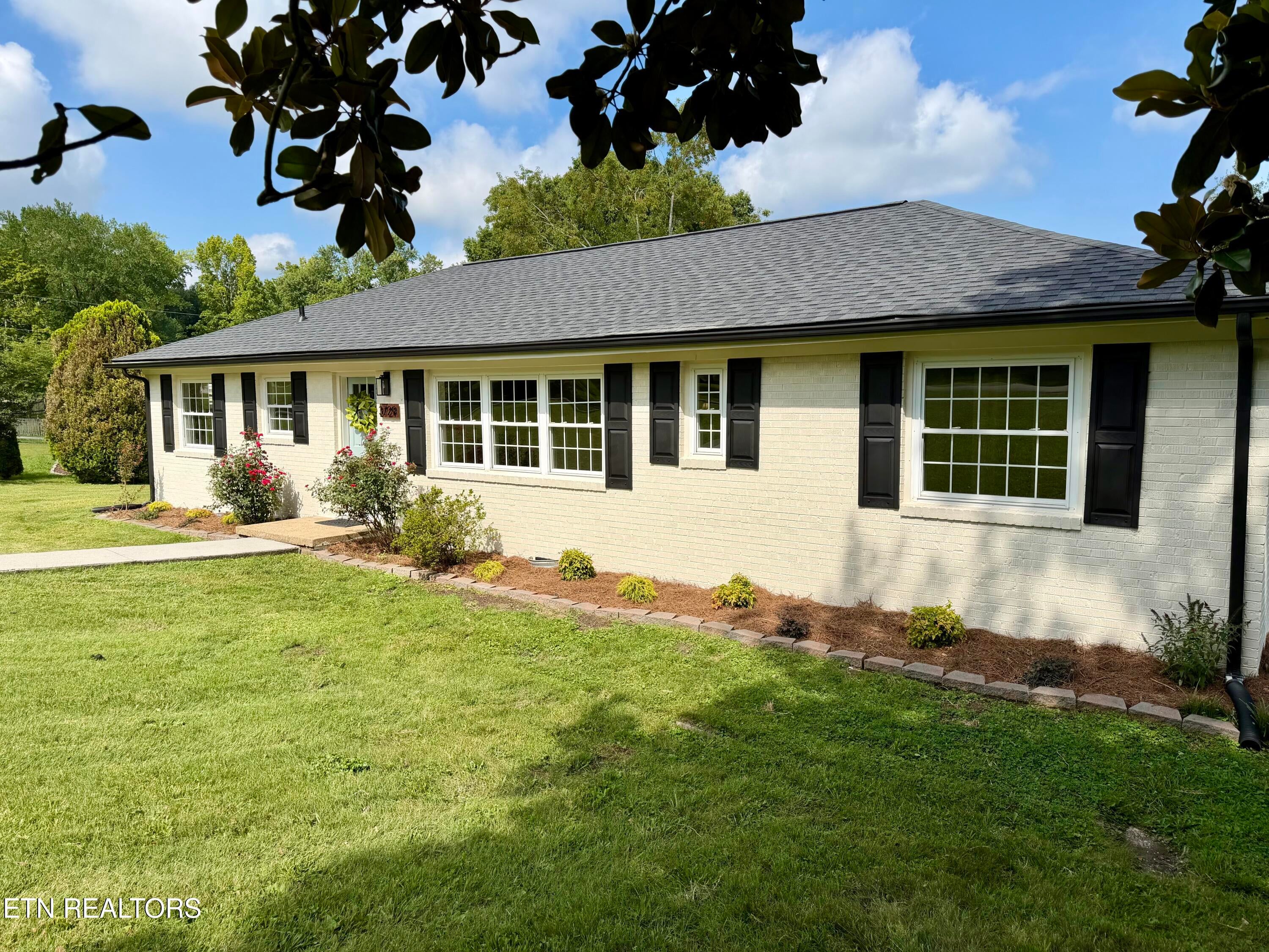 3729 Lucinda Drive