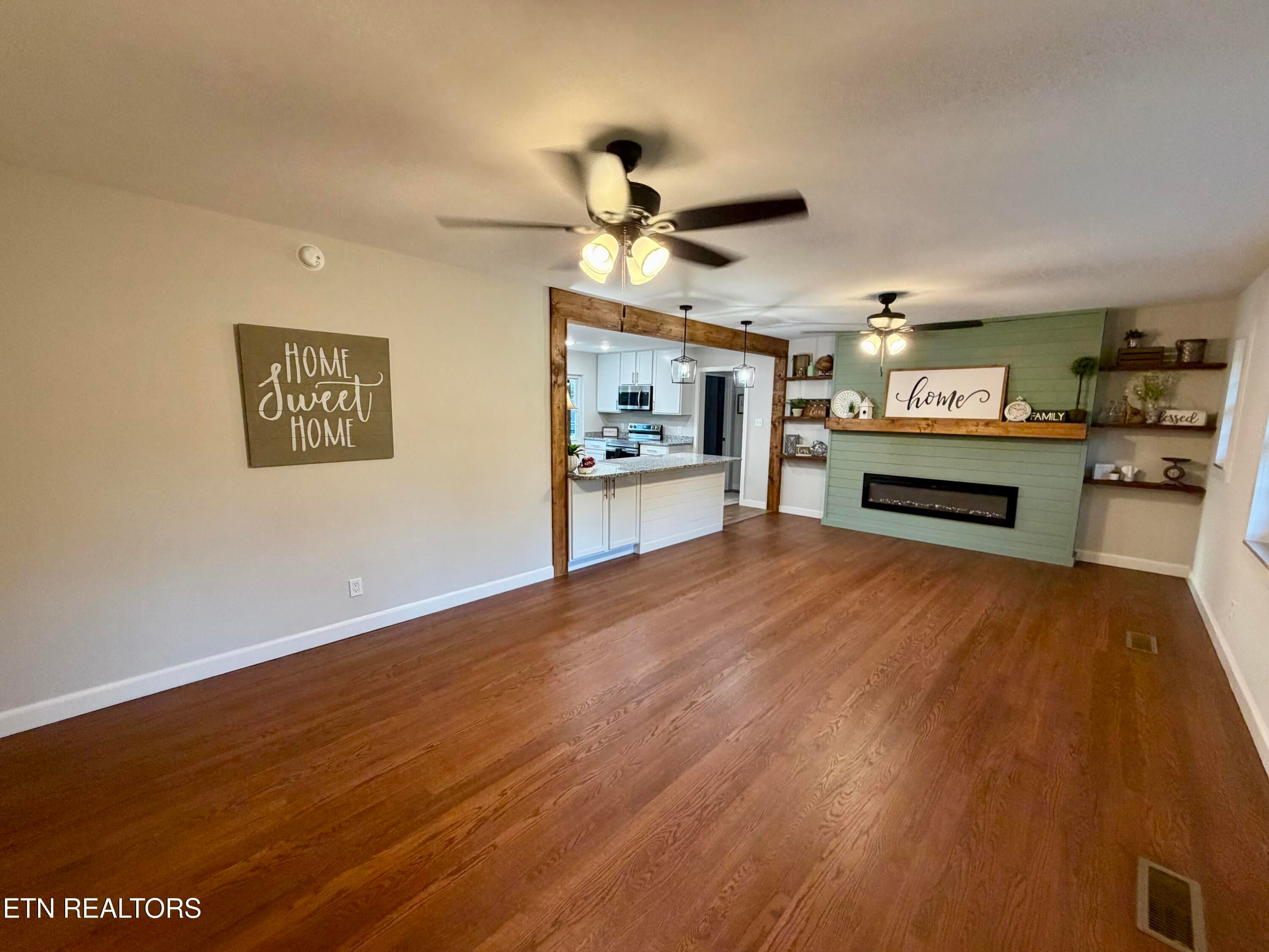 3729 Lucinda Drive