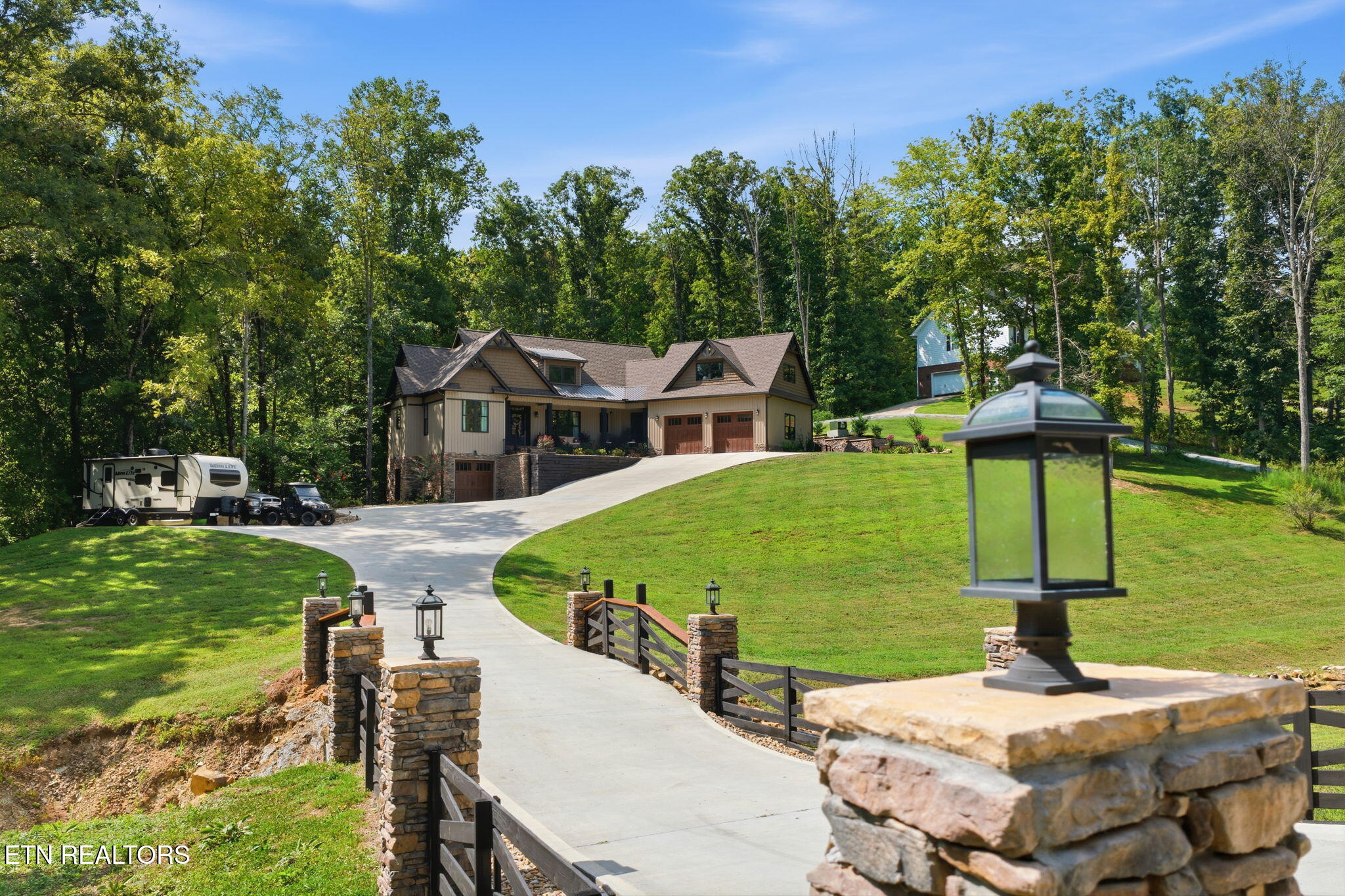 504 Pumpkin Hollow Rd