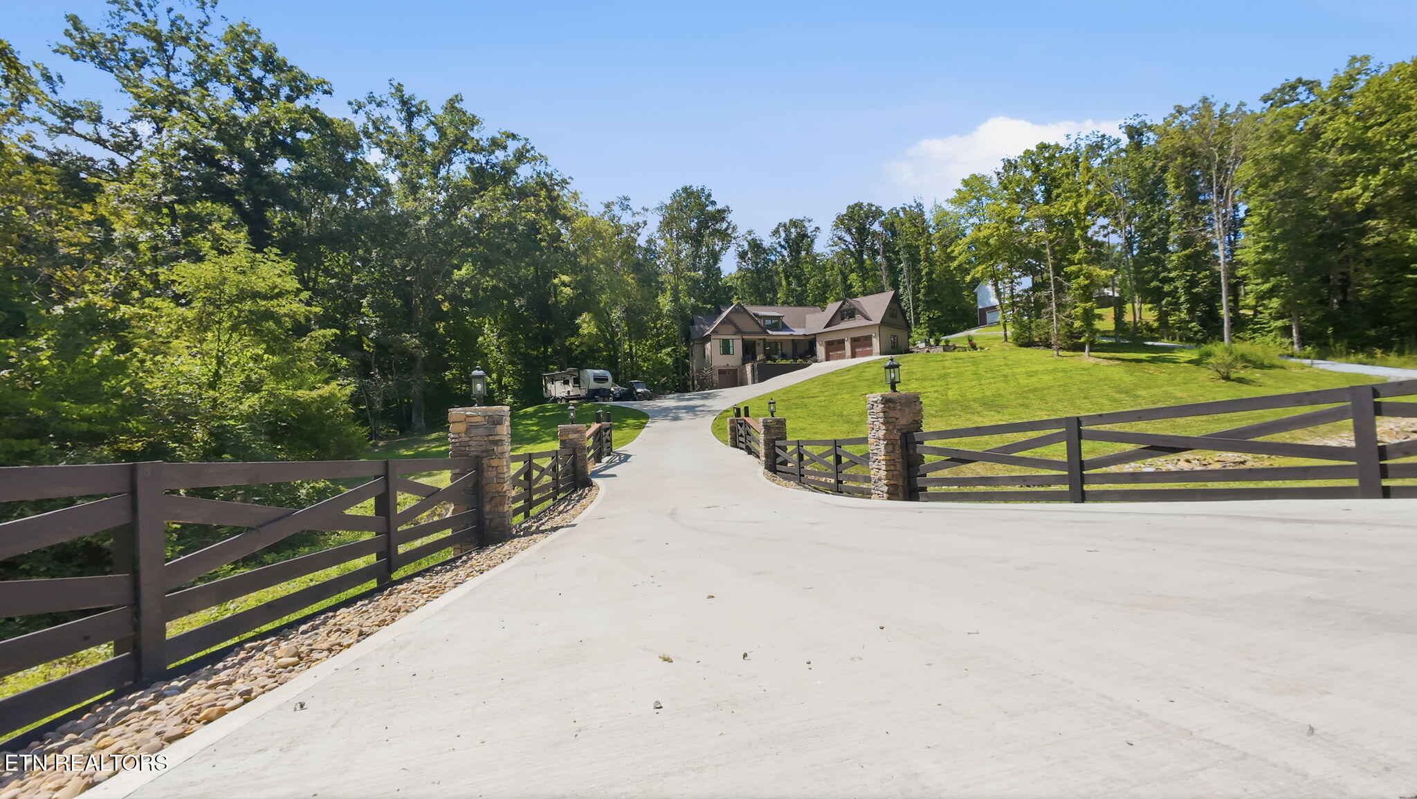 504 Pumpkin Hollow Rd