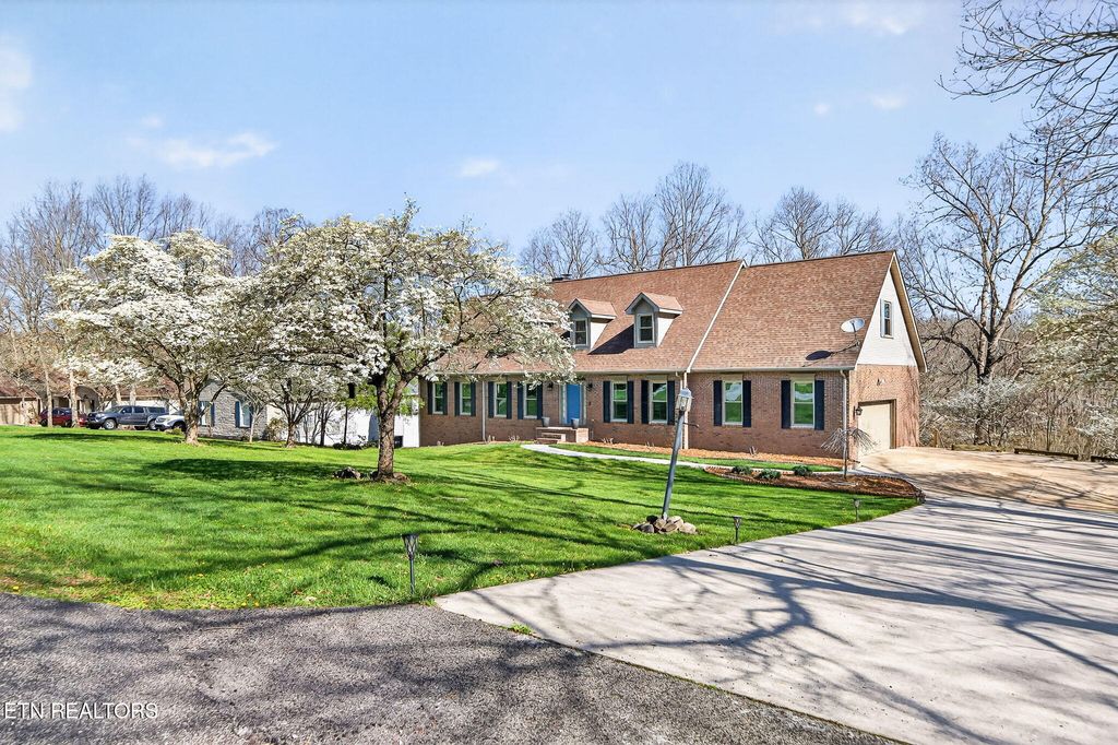 Photo of 94 Quail Ridge Drive, Crossville, TN 38555 (MLS # 1335466)