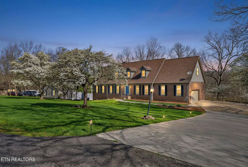 Photo of 94 Quail Ridge Drive, Crossville, TN 38555 (MLS # 1335466)