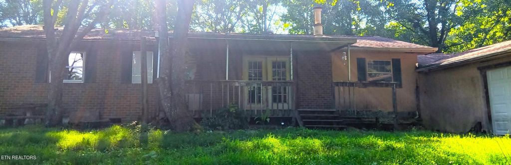 Photo of 117 Pine Ridge Rd, Heiskell, TN 37754 (MLS # 1272422)