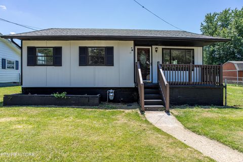 Photo of 133 Wellington Cir, Oak Ridge, TN 37830 (MLS # 1343525)