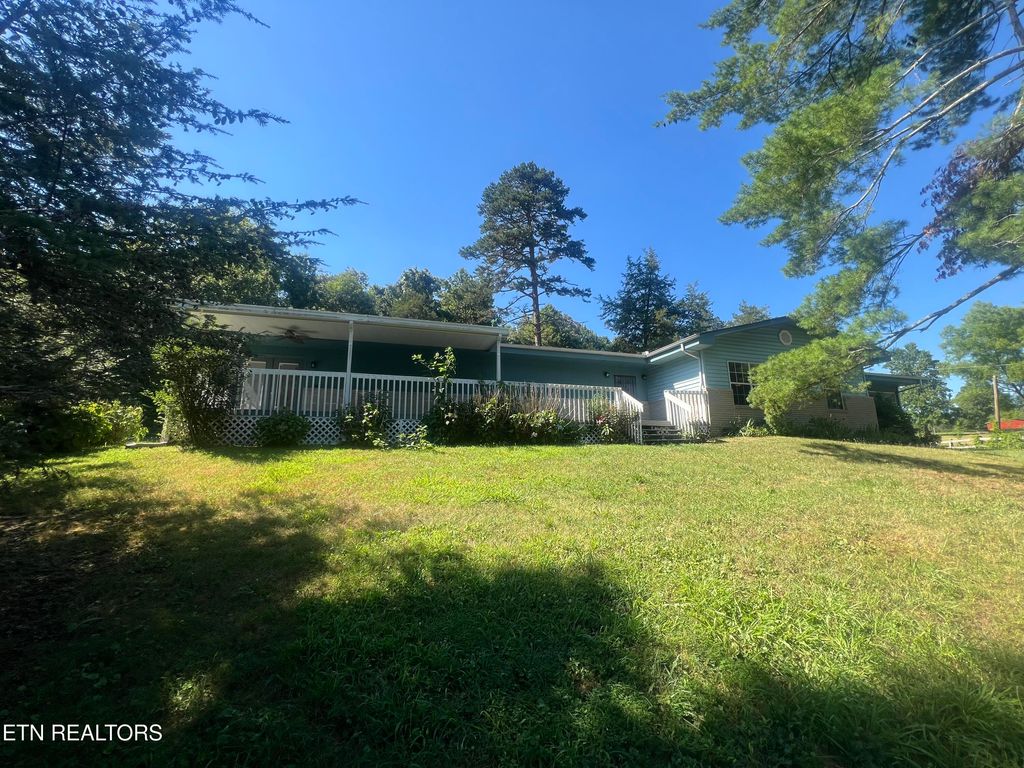 Photo of 1705 W Brushy Valley Drive, Powell, TN 37849 (MLS # 1307200)