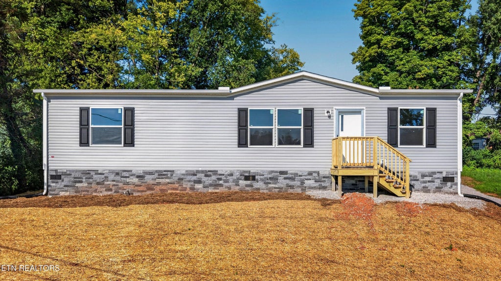 Photo of 1809 High Ave, Jefferson City, TN 37760 (MLS # 1350122)