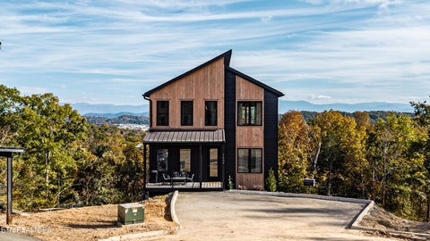 Photo of 1434 Reedmont Way, Sevierville, TN 37876 (MLS # 1354741)