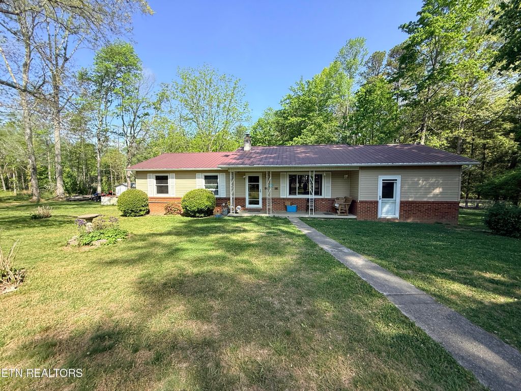 Photo of 1200 Banner Springs Rd, Jamestown, TN 38556 (MLS # 1338808)