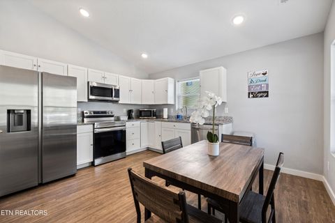 Tiny photo for 1218 W 4Th Ave, Knoxville, TN 37921 (MLS # 1317788)