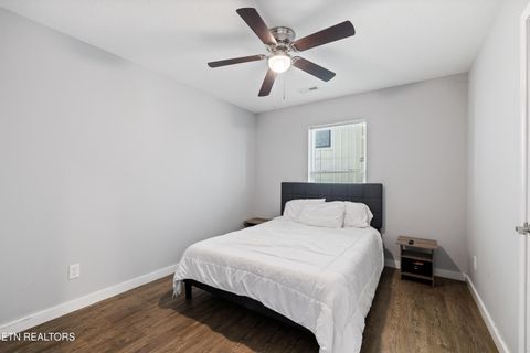 Tiny photo for 1218 W 4Th Ave, Knoxville, TN 37921 (MLS # 1317788)