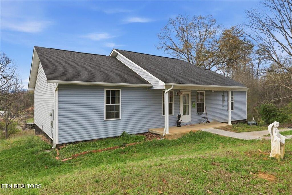 Photo of 741 Catherine Crisp Way, Kodak, TN 37764 (MLS # 1334077)