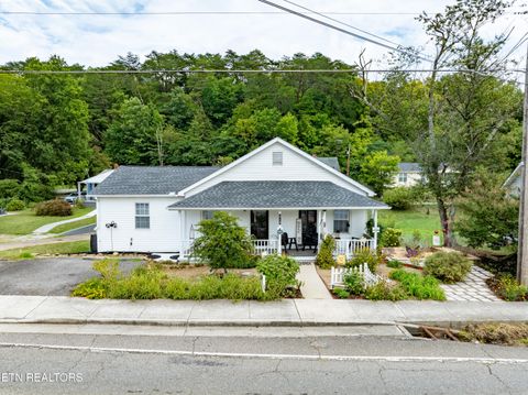 Photo of 318 N Main St, Rocky Top, TN 37769 (MLS # 1312749)