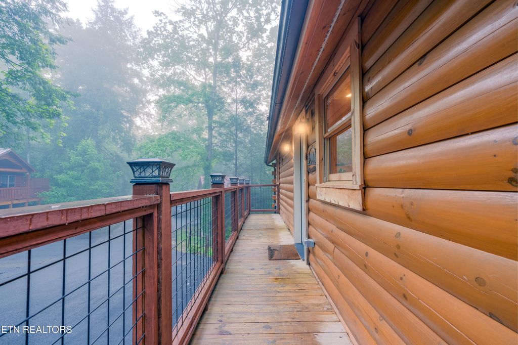 Photo of 1646 Misty Hollow Way, Gatlinburg, TN 37738 (MLS # 1303055)