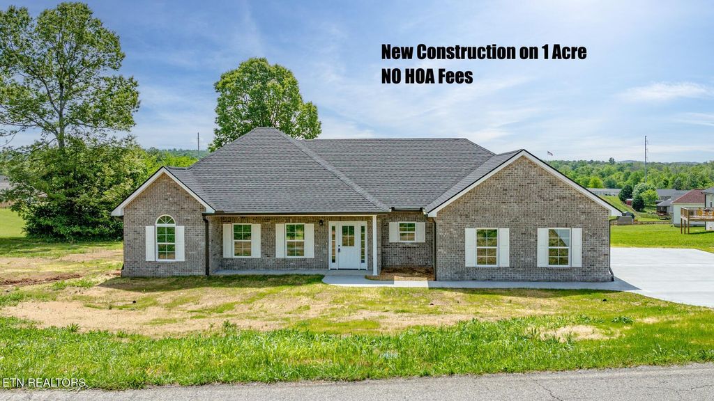 Photo of 140 Oak Grove Rd, Madisonville, TN 37354 (MLS # 1298362)