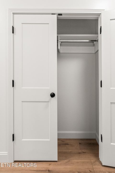 Tiny photo for 107 Alpine Drive, Clinton, TN 37716 (MLS # 1332692)