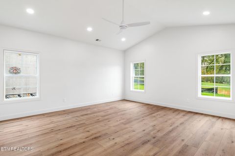 Tiny photo for 107 Alpine Drive, Clinton, TN 37716 (MLS # 1332692)