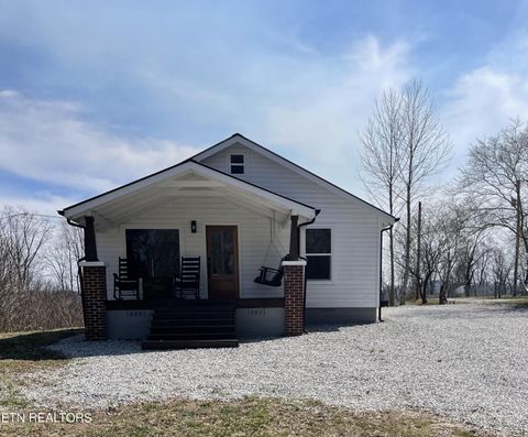 225 Hatmaker Ridge Rd Jacksboro TN 37757