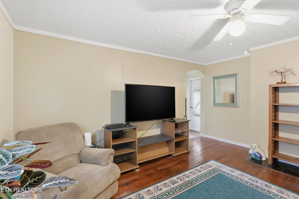 Photo of 3112 Vandeventer Ave, Knoxville, TN 37919 (MLS # 1329869)