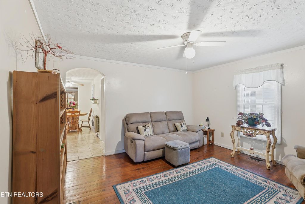 Photo of 3112 Vandeventer Ave, Knoxville, TN 37919 (MLS # 1329869)