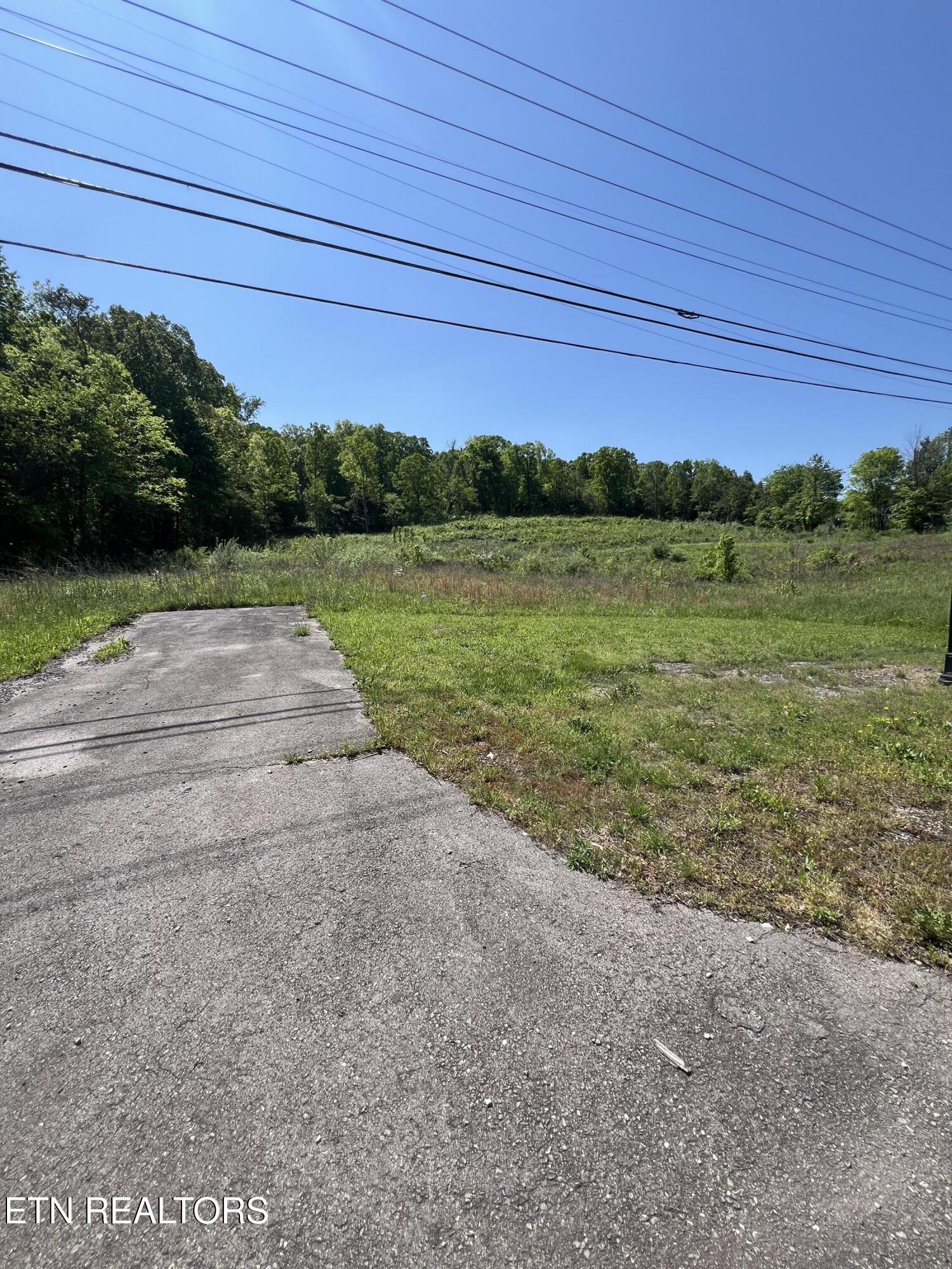 2143 Highway 411