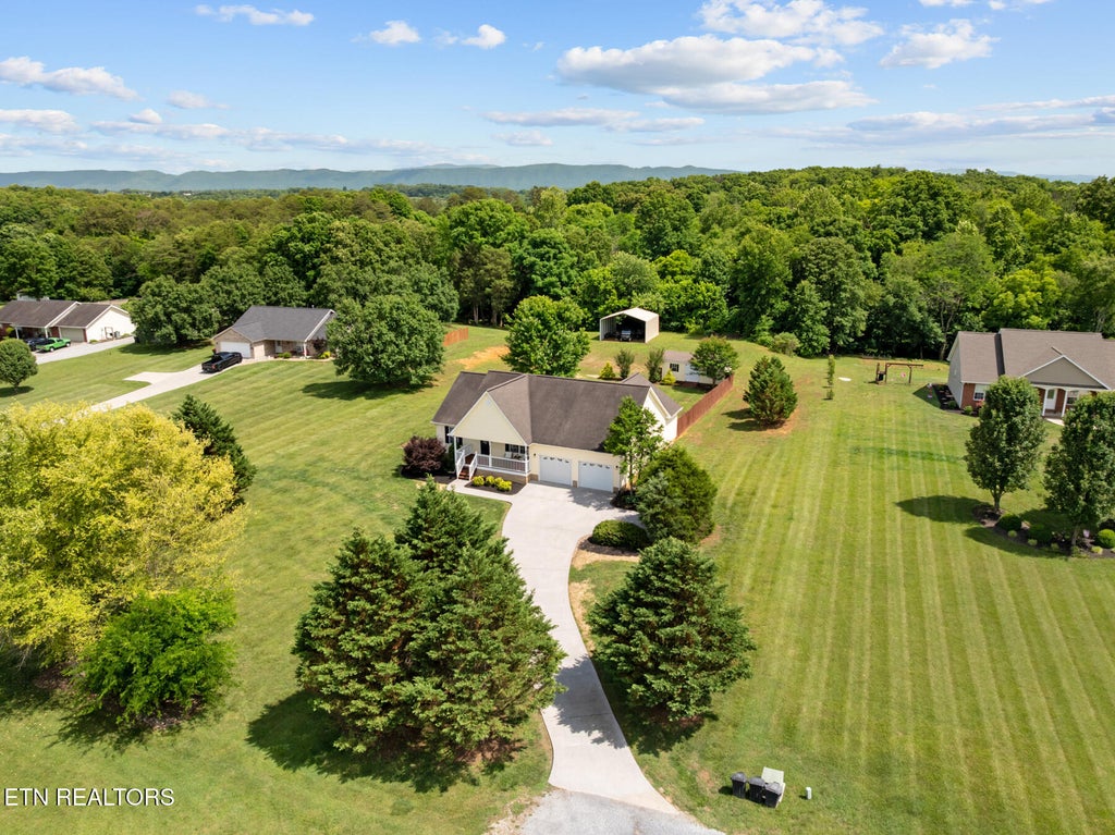 Photo of 842 Henry Lane, Greenback, TN 37742 (MLS # 1343534)